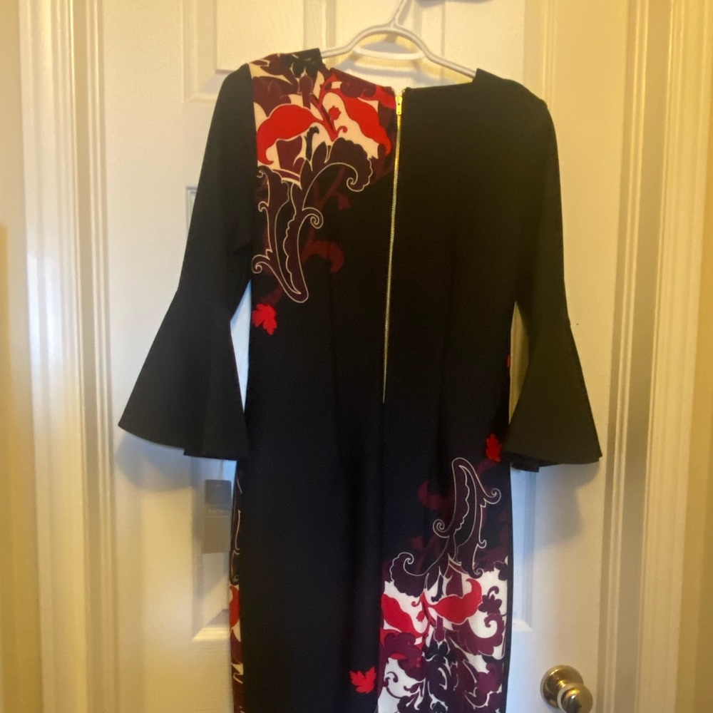 Laura black dress, size 6. Never been wear